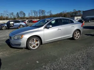 Volvo S60 2.5L 5 2015