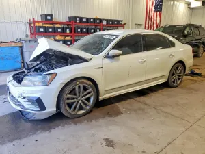 Volkswagen Passat 1.8L 4 2017