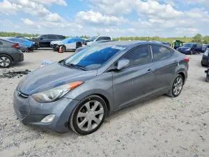 Hyundai Elantra 1.8L 4 2013