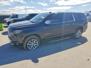 Chevrolet Suburban 6.2L 8 2023