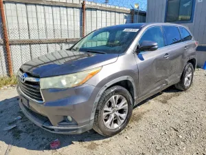 Toyota Highlander 3.5L 6 2016
