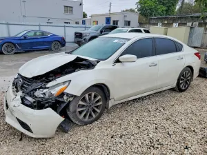 Nissan Altima 2.5L 4 2017