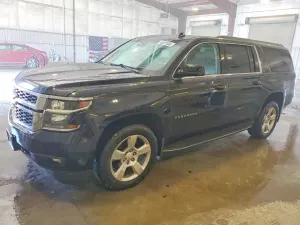Chevrolet Suburban 5.3L 8 2015