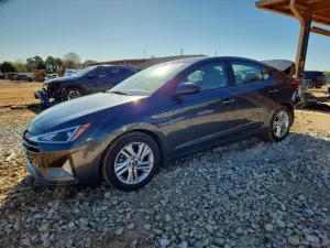 Hyundai Elantra 2.0L 4 2020