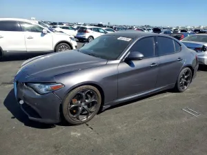Alfa Romeo Giulia 2.0L 4 2018