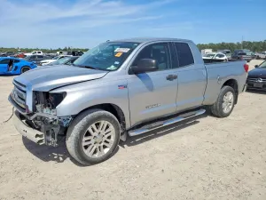 Toyota Tundra 5.7L 8 2013