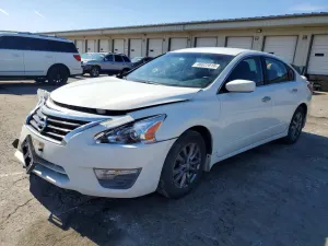 Nissan Altima 2.5L 4 2015