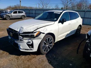 Volvo XC60 2.0L 4 2024
