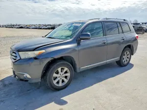 Toyota Highlander 3.5L 6 2012