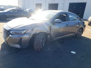 Nissan Sentra 2.0L 4 2025