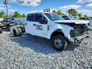 Ford F-350 6.7L 8 2021