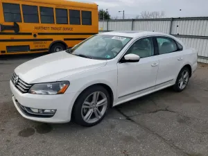 Volkswagen Passat 2.0L 4 2013