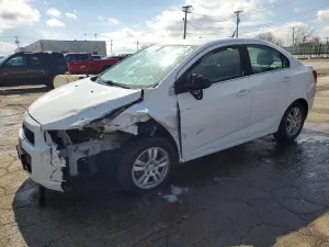 Chevrolet Aveo (Sonic) 1.8L 4 2014