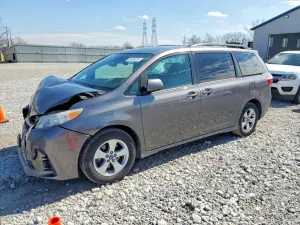 Toyota Sienna 3.5L 6 2018
