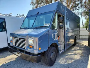 Freightliner MT-45 6.0L 8 2021