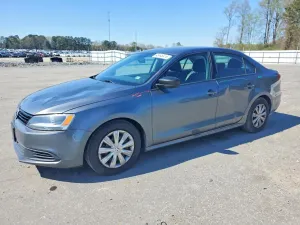 Volkswagen Jetta 2.0L 4 2014