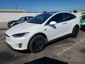Tesla Model X 2020