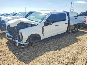 Ford F-250 6.7L 8 2025