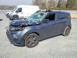 Kia Soul 2.0L 4 2021