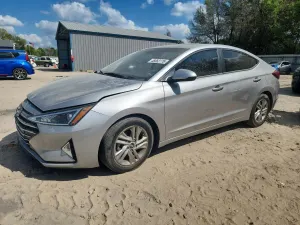 Hyundai Elantra 2.0L 4 2020