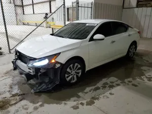 Nissan Altima 2.5L 4 2023