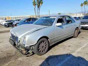 Mercedes-Benz E 3.2L 6 2001