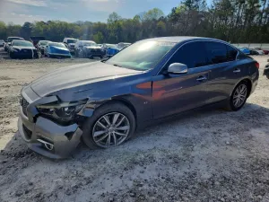 Infiniti Q50 3.7L 6 2015