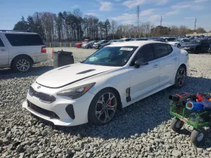 Kia Stinger 3.3L 6 2018