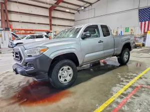 Toyota Tacoma 2.7L 4 2020