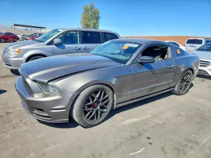 Ford Mustang 3.7L 6 2014