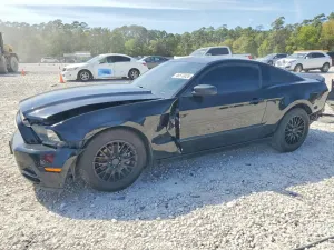 Ford Mustang 3.7L 6 2014