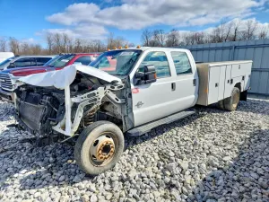 Ford F-450 6.7L 8 2015