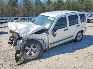 Jeep Liberty 3.7L 6 2011