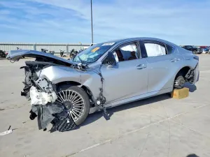 Lexus IS 2.0L 4 2021