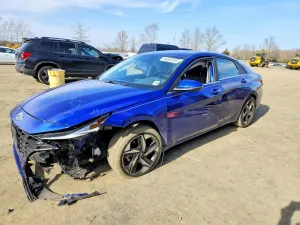Hyundai Elantra 2.0L 4 2023