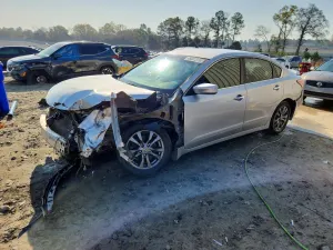 Nissan Altima 2.5L 4 2015