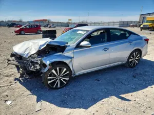 Nissan Altima 2.5L 4 2021