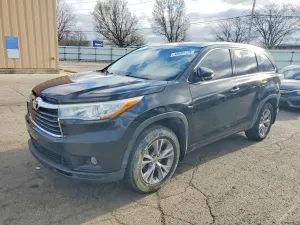 Toyota Highlander 3.5L 6 2015