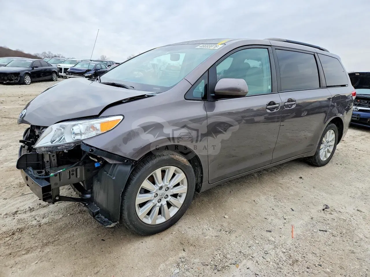 Toyota Sienna 3.5L 6 2013