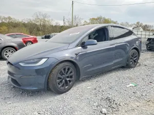 Tesla Model X 2022