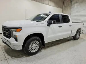 Chevrolet Silverado 1500 5.3L 8 2023