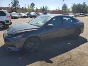 Hyundai Elantra 2.0L 4 2023
