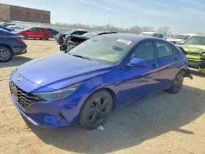 Hyundai Elantra 2.0L 4 2022