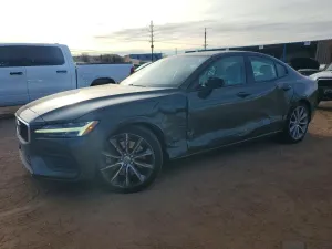 Volvo S60 2.0L 4 2020