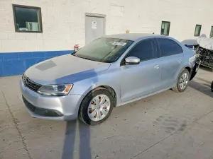 Volkswagen Jetta 1.8L 4 2014
