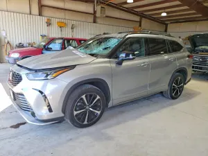 Toyota Highlander 3.5L 6 2021