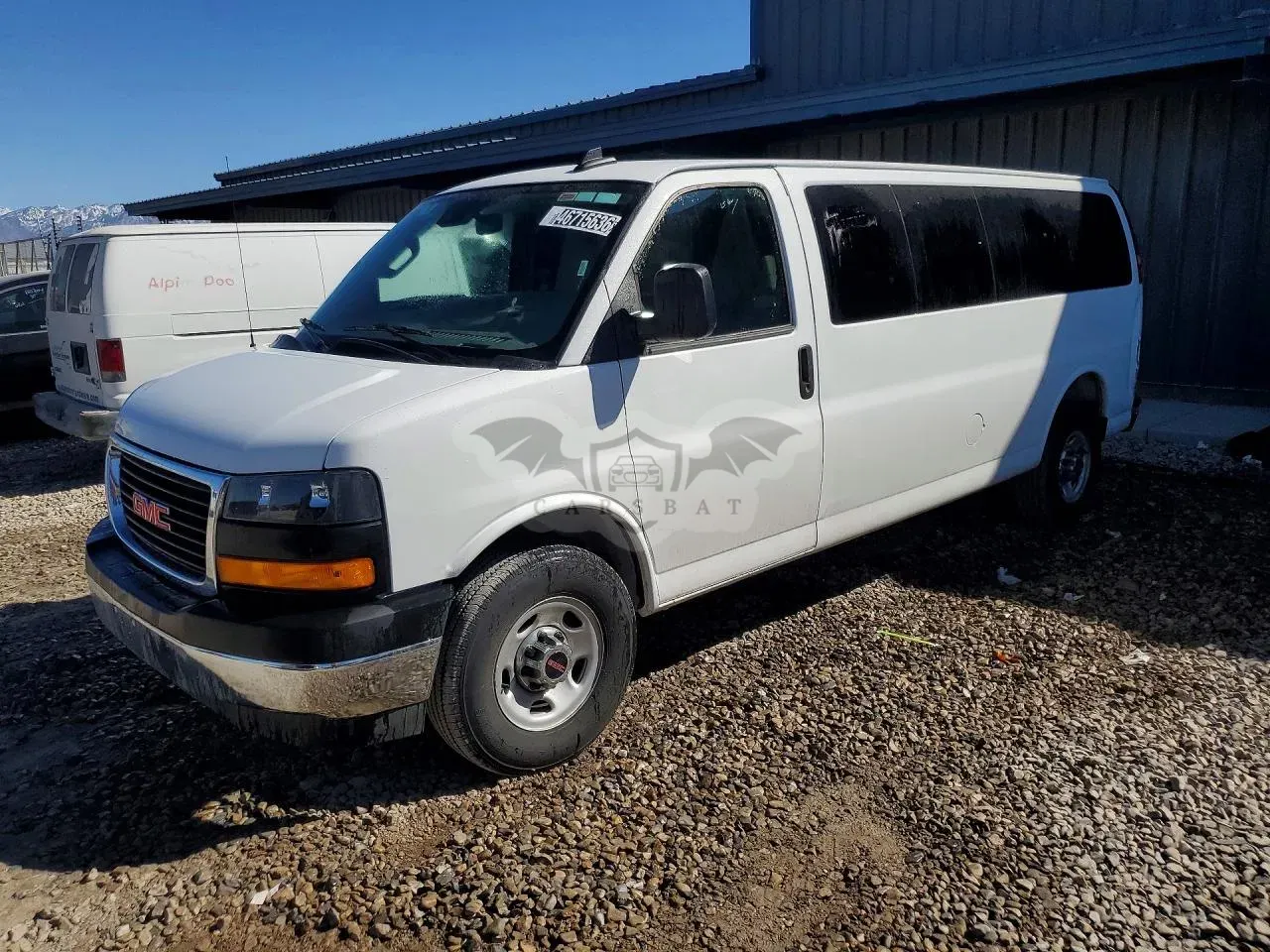 GMC Savana 4.3L 6 2025