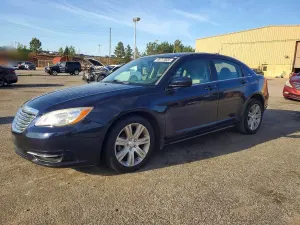 Chrysler 200 2.4L 4 2012