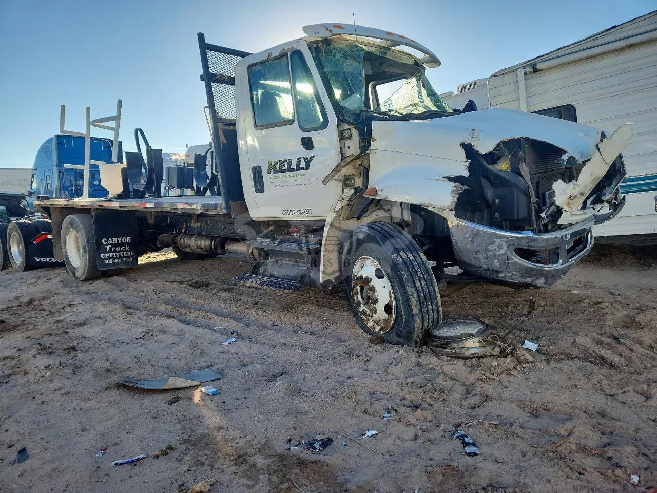 International DuraStar / 4000 8.9L 6 2017