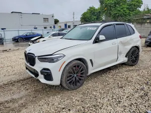BMW X5 3.0L 6 2022